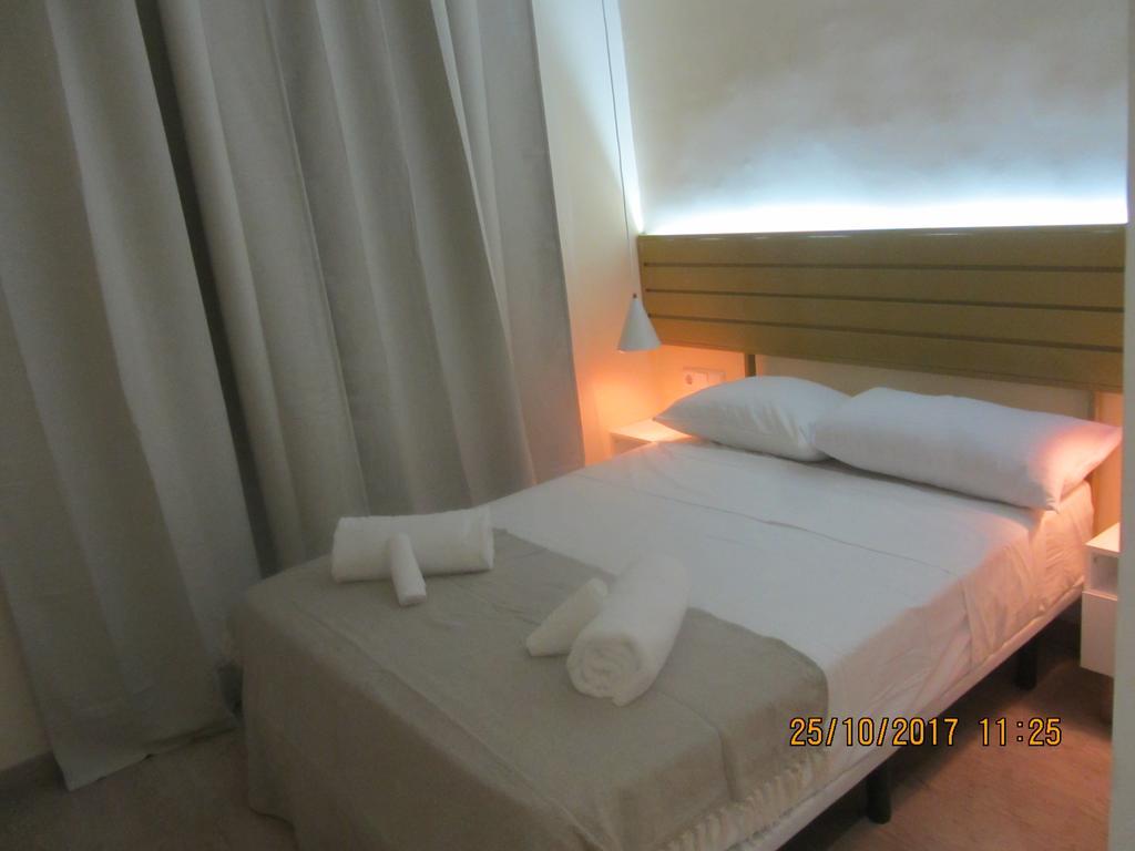 Le Petit Palue-Fuencarral Hotel Madrid Luaran gambar