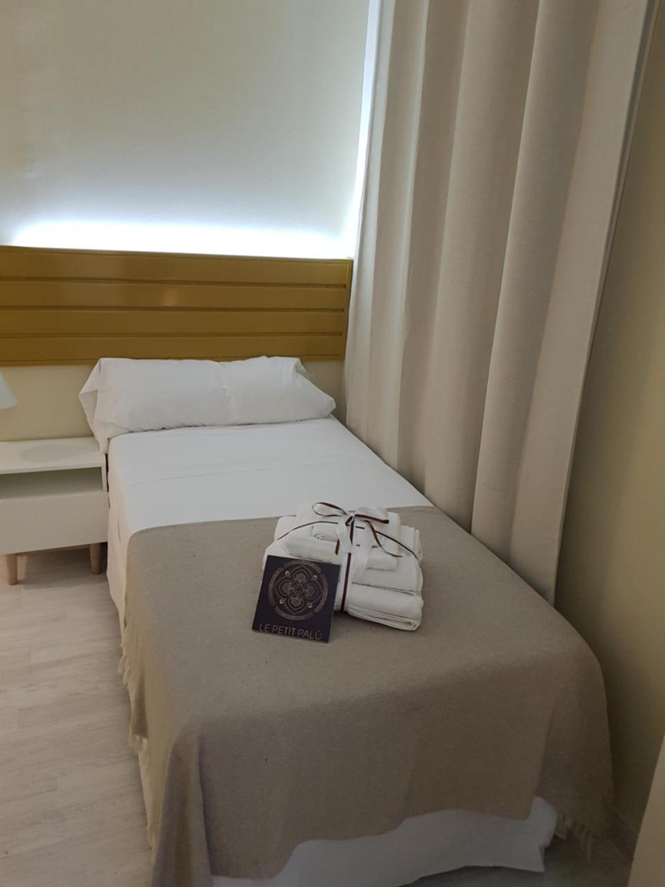Le Petit Palue-Fuencarral Hotel Madrid Luaran gambar