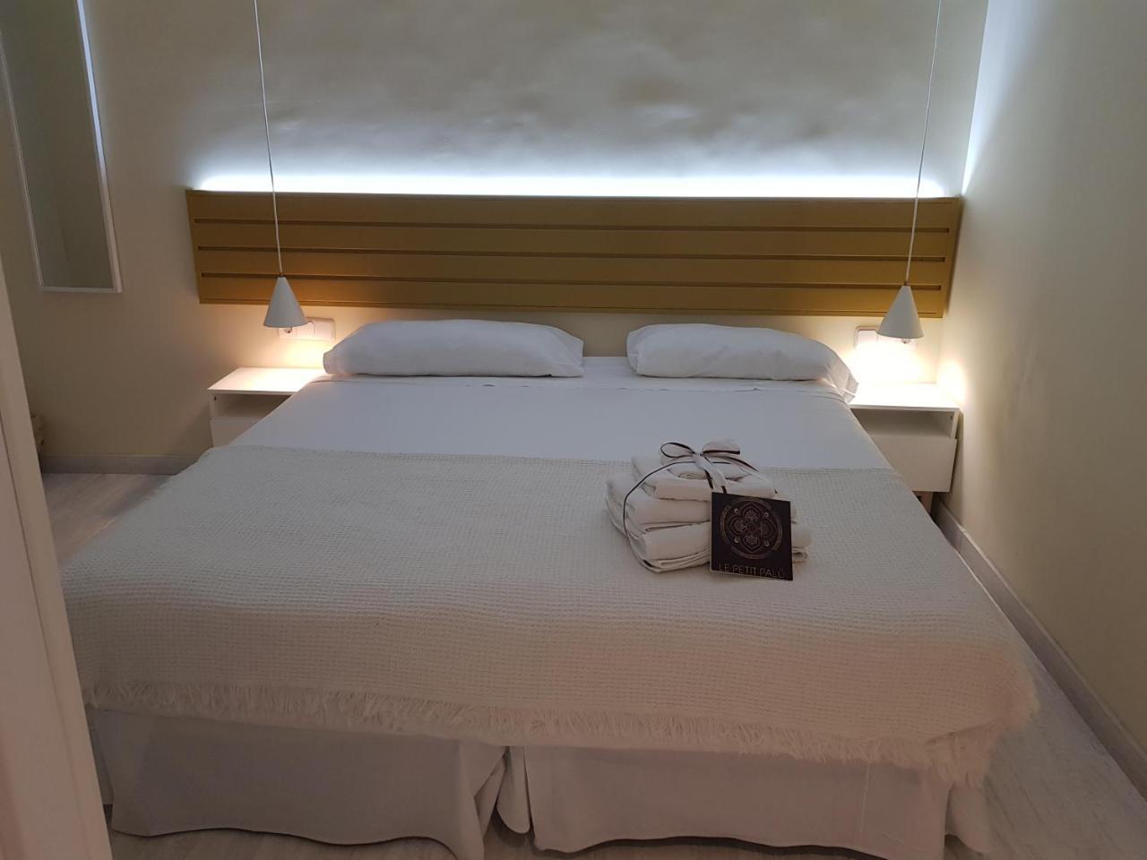 Le Petit Palue-Fuencarral Hotel Madrid Luaran gambar
