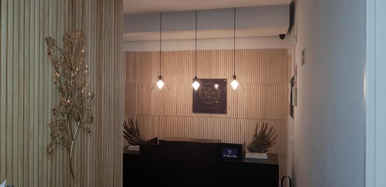 Le Petit Palue-Fuencarral Hotel Madrid Luaran gambar