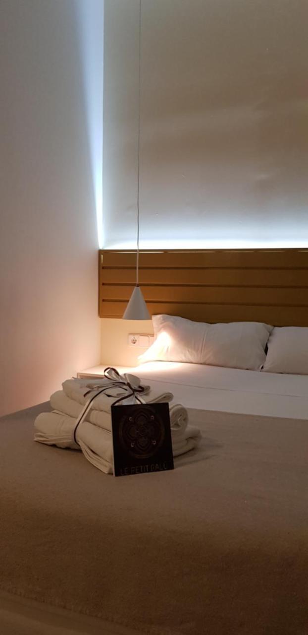 Le Petit Palue-Fuencarral Hotel Madrid Luaran gambar