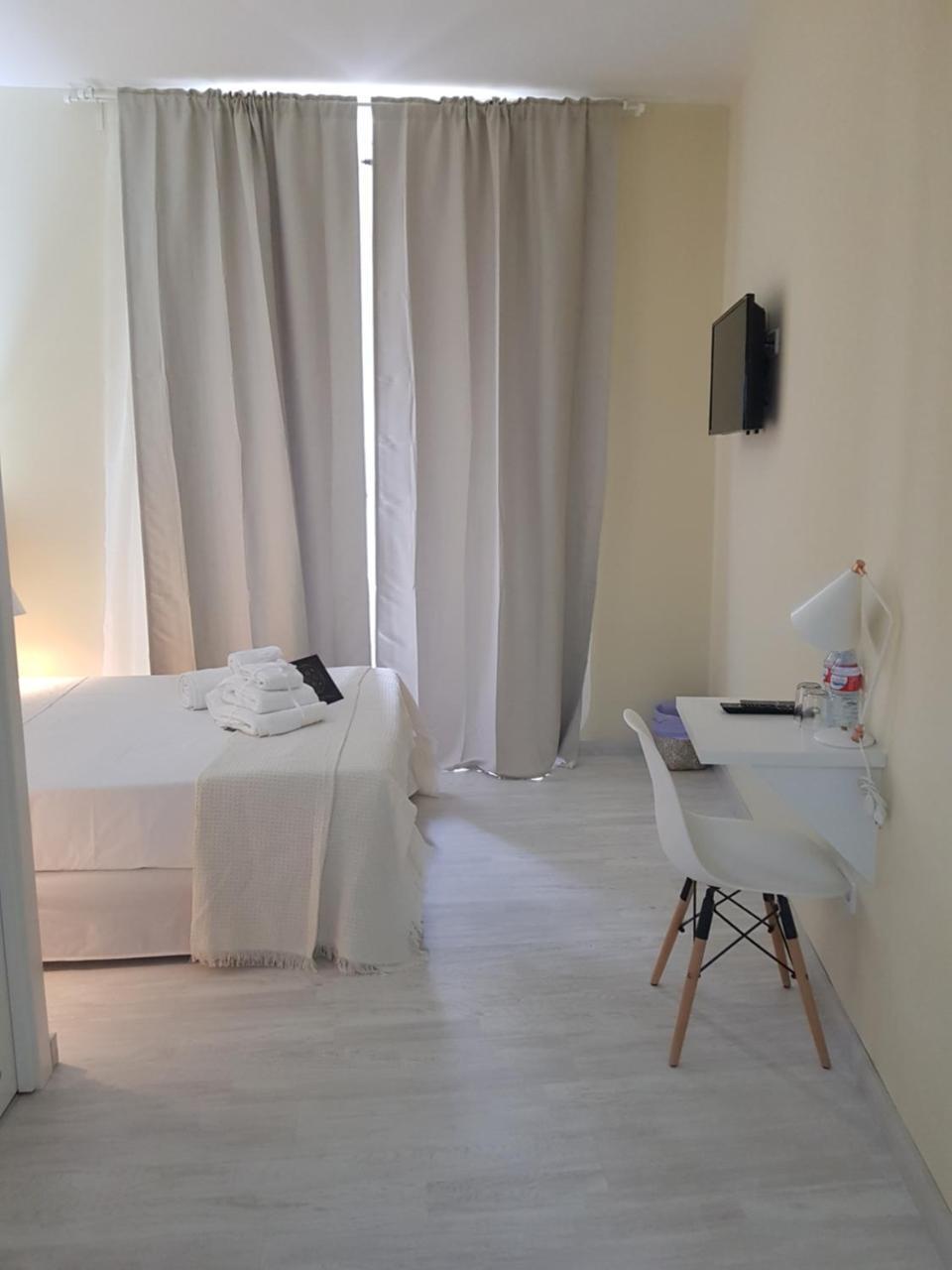 Le Petit Palue-Fuencarral Hotel Madrid Luaran gambar